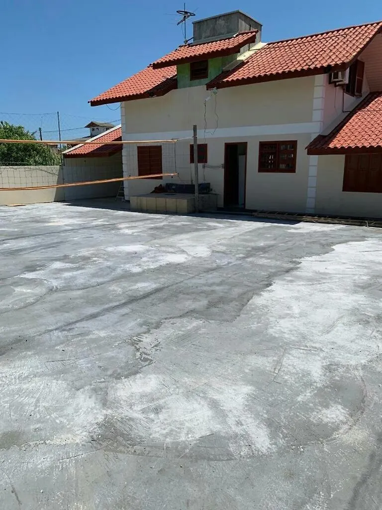 Holiday home Casa Na Praia Piscina Palhoca
